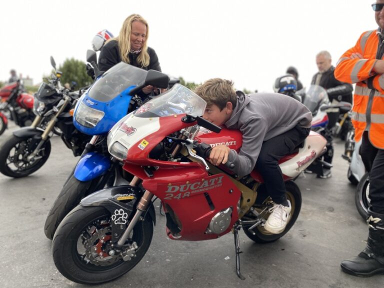 The Birth of the Ducati 049: A Father-Son Build with a Classic Twist