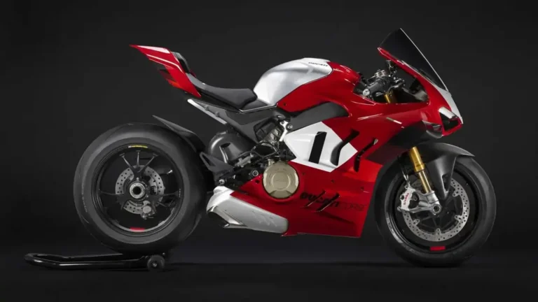 Ducati Panigale V4 & Streetfighter V4 Recall: Rear Axle Worries Put Bikes Back in the Workshop