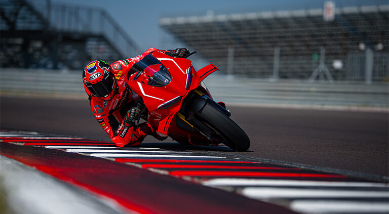 2026 Ducati Panigale V4 R Hits UK – Pure Race-Bred Firepower