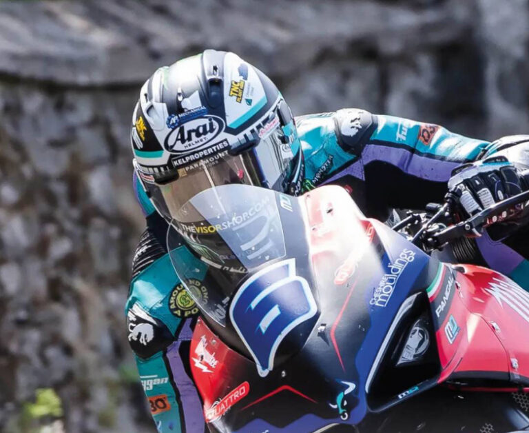 ACU cracks down on fake “ACU Approved” helmet stickers – what UK riders need to know